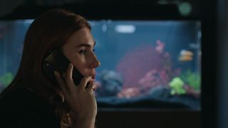 Kaley Cuoco - The Flight Attendant s01e01 (2020) celebrity boobs scene