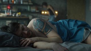 Sofya Volodchinskaya, Katerina Shpitsa - Topi s01e01 (2021) actress naked boobs