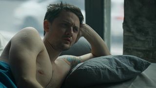 Sofya Volodchinskaya, Katerina Shpitsa - Topi s01e01 (2021) actress naked boobs