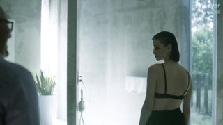 Matylda Giegzno, Magdalena Cielecka - Chylka. Rewizja s03e03e05 (2020) celebs naked boobs