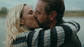 Ruth Becquart - Undercover s02e07 (2020) celebs nude boobs scene