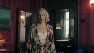 Nina Andronaki, Alyona Mikhailova - Za chas do rassveta s01e01 (2021) russian actress busty scene