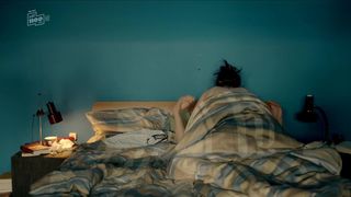 Marlene Morreis - Komm schon! s01e01 (2015) celebrity sex scene