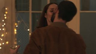 Camille Lou - Je te promets s01e10 (2021) celeb naked boobs