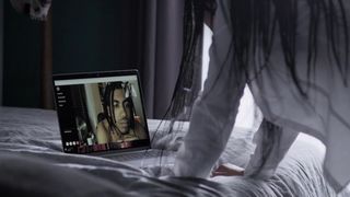 Myha'la Herrold, Ali Tate Cutler - Industry s01e01 (2020) celebrity booby video