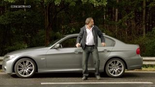 Karin Giegerich - Countdown - Die Jagd beginnt s03e03 (2012) actress boobs scene