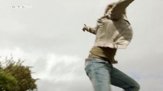 Karin Giegerich - Countdown - Die Jagd beginnt s03e03 (2012) actress boobs scene