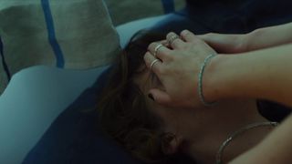 Camille Rutherford - Neuf meufs s01e02 (2021) celebrity hot scene