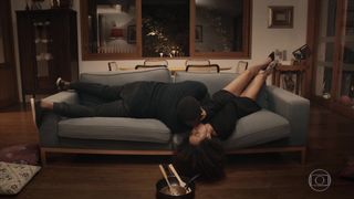 Tais Araujo - Amor e Sorte s01e02 (2020) celebs a topless scene from the movie