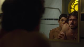 Julia Konrad, Jessica Cores - Invisible City s01e01e03 (2021) celebs naked boobs