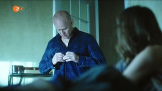 Natalia Belitski nude - Familie! (2016) (Season 1, Episode 2)