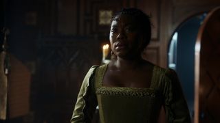 Charlotte Hope, Stephanie Levi-John â The Spanish Princess s02e01 (2020) celebrity booby video