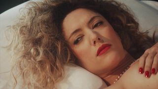 Vanessa Guide, Noemie Schmidt - 3615 Monique s01e08 (2020) celebs A sexy scene