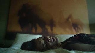 Frankie Shaw naked - SMILF s02e02 (2018)