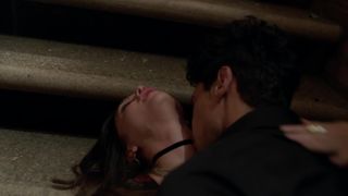 Melissa Barrera naked - Vida s01e01 (2018)