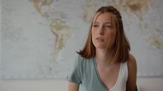 Berta Galo - El nudo s01e02-03 (2019) Censorship celebs scenes