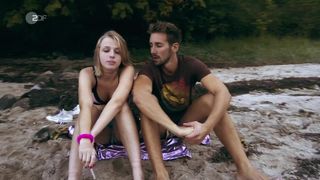 Laetitia Adrian, Bianca Nawrath - Unter anderen Umstanden s01e17 (2020) sexy actress videos