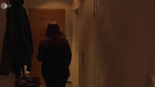 Lisa Wagner - Kommissarin Heller s01e10 (2019) celeb nude scene from the movie