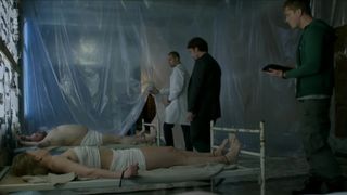 Chloe Petit - Transferts s01e04 (2017) Naked actress in a hot video