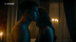 Lili Epply - Maximilian. Das Spiel von Macht und Liebe s01e03 (2017) Naked film scenes