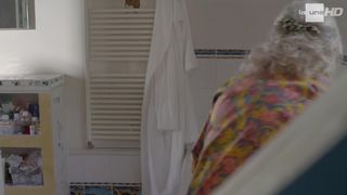 Mathilde Seigner, Fanny Gilles nude - Sam s01e03 (2018)