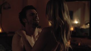 Eliza_Coupe_-_Casual_s01e06 (2015)