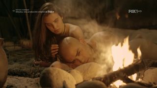 Macarena Achaga - Sitiados (2015) S01E03 celebs sexy video