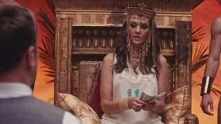 Frankie Shaw, Samara Weaving - SMILF s01e03 (2017) Naked actress in a TV movie scene