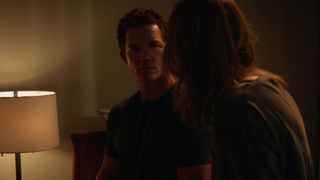 Leila George, Emily Deschanel nude - Animal Kingdom s04e07 (2019)