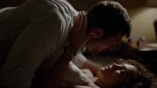 Jennifer Lopez naked - Shades of Blue (2017) (Season2, Episode10)