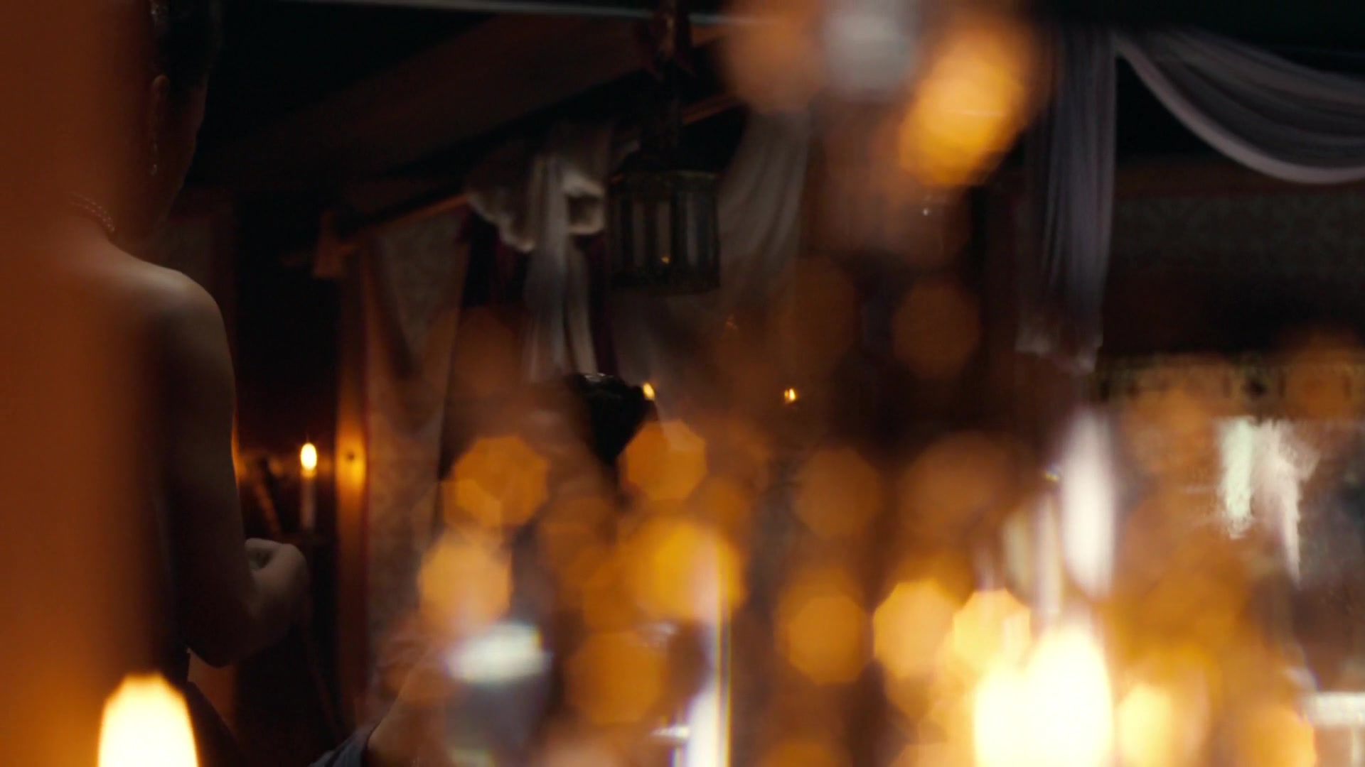 Brown naked savoy jasmin