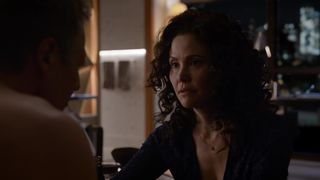 Reiko Aylesworth - Bull s03e13 (2018) Nude movie scene