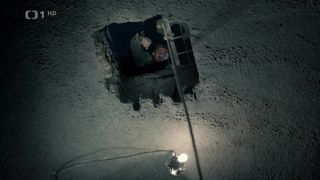 Petra Tenorova - Labyrint s01e03 (2015) actress sexy scene