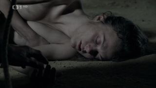 Petra Tenorova - Labyrint s01e03 (2015) actress sexy scene