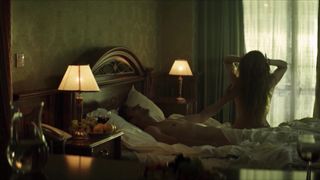 Ekaterina Guseva - Vhodya v dom oglyanis s01e03 (2019)