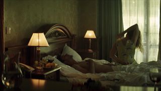 Ekaterina Guseva - Vhodya v dom oglyanis s01e03 (2019)