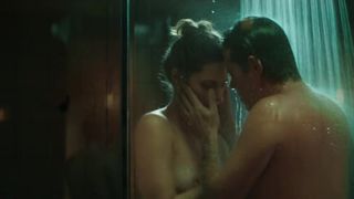Adriana Esteves, Mariana Lima, Fernanda D'Umbra - Assedio s01e04 (2018) Nude film scenes