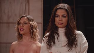 Lorena Comparato nude - Samantha! s02e05 (2019)