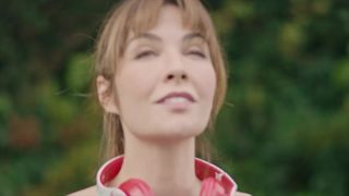 Alix Benezech, Malya Roman, Valerie Decobert - Nu s01e03 (2018) Hot of staging scene