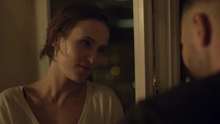 Peri Baumeister - Skylines s01e04 (2019)