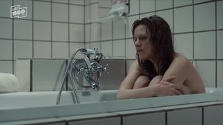 Veerle Baetens - Tabula Rasa s01 (2017) Сut scene