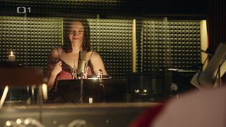 Anita Espandrova, Lucie Lipenska, Michaela Imramovska, Berenika Kohoutova, Magdalena Krupickova - Dabing street s01e03 (2018) Sexy of staging scene