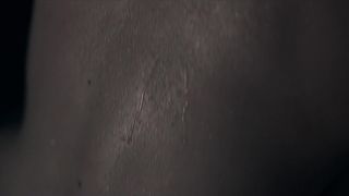 Elisabeth Moss naked - The Handmaid's Tale s02e02 (2018)