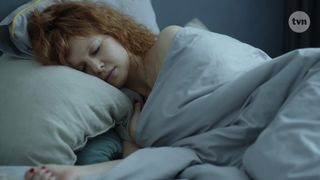 Karolina Gruszka, Oliwia Bosowska - Kod genetyczny s01e01-07 (2020) celeb topless scenes