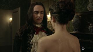 Anna Brewster - Versailles s02e01 (2017) Nude actress