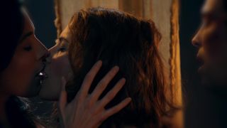 Lucy Lawless, Jaime Murray - Spartacus. Gods of the Arena s01e02 (2011)