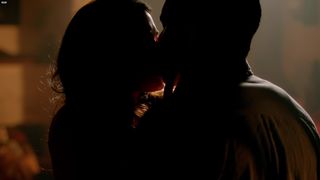 Natalie_Martinez_-_Matador_s01e05 (2014)