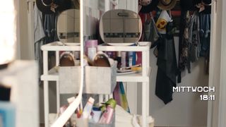 Lisa-Marie Koroll - Wir sind jetzt s01e02 (2019)