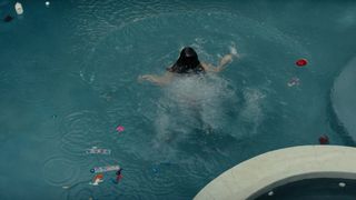 Weronika_Rosati naked -_True_Detective_s02e03 (2015) Underwater Topless Scene