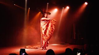 Tamasinushka - Birth of Hotty (Burlesque)